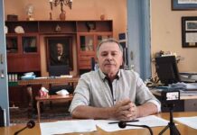 Ο Μαστροκούκος ανοίγει όλα τα μέτωπα – Φωτιές, Πολιτική Προστασία και σκληρή απάντηση στον Διακομιχάλη