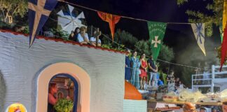 Ο εσπερινός του Αγίου Φανουρίου στο ομώνυμο εκκλησάκι της οικ. Μουσελλή στο Μασούρι (Video & Photo’s)